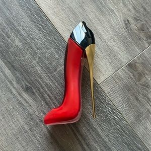 CAROLINE HERRERA 👠✨ 😍Very Good Girl Eau de Parfum Spray, 2.7-oz.